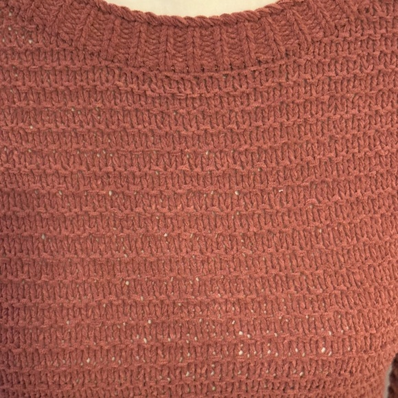 Abercrombie & Fitch Rose Pink Knit Open-Knit Cozy CottageCore Crew Neck Sweater - Picture 2 of 8